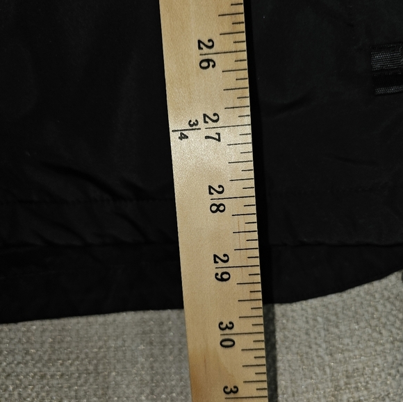 Mens Black and White Under Armour Windbreaker Jacket Colorblock Size Large - Picture 12 of 15